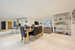 Photo 25- click for photo gallery